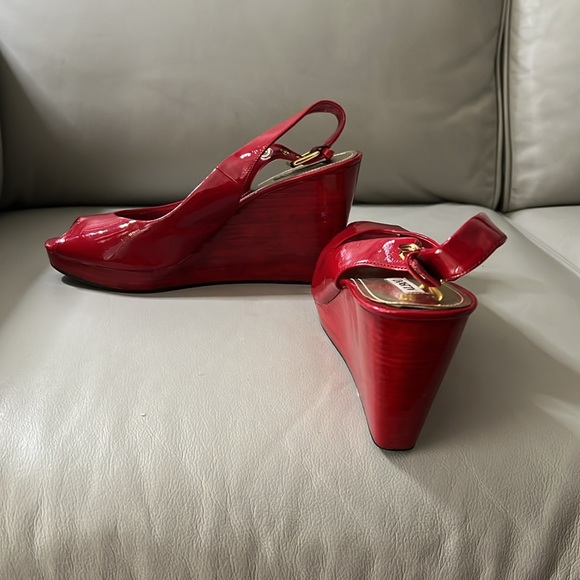 Alfani red platform size 10, medium width - Picture 5 of 5